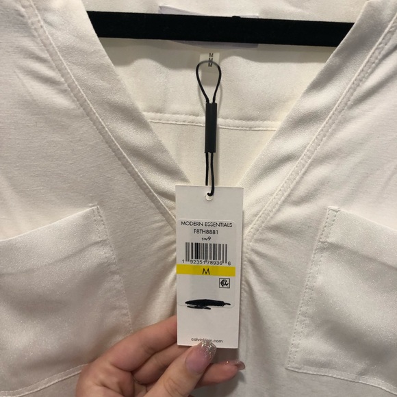 Calvin Klein woman’s blouse - Picture 4 of 6